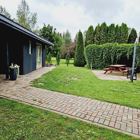 Guest House Podnieki Ventspils Buitenkant foto