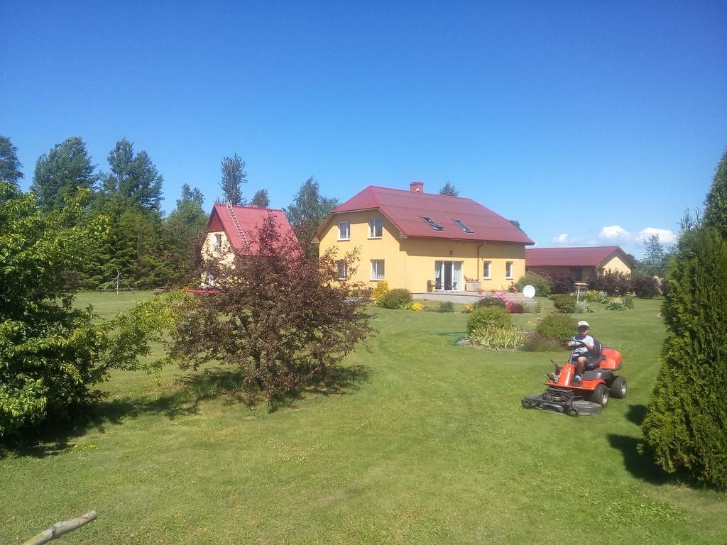 Guest House Podnieki Ventspils Buitenkant foto